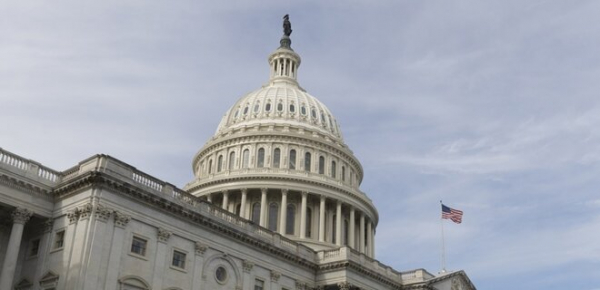 
США уникли шатдауну: Сенат підтримав тимчасовий бюджет без допомоги Україні 