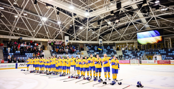 Збірна України з хокею драматично поступилася Словенії на Меморіалі Шаркозі