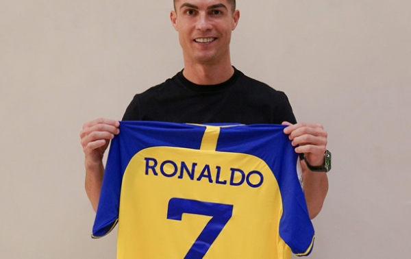 Роналду офіційно став гравцем Ан-Наср