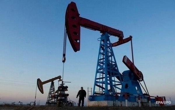 Ціна російської нафти Urals впала нижче $60 за барель