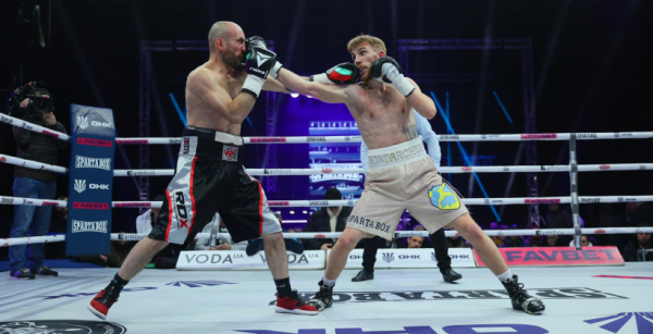 Бондарчук, Семончук та Охрей здобули перемоги на вечорі боксу у київському Палаці спорту