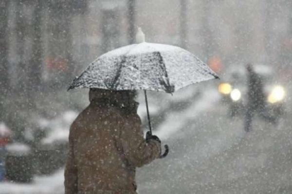 Вінничан попереджають про погіршення погодних умов: очікується дощ, мокрий сніг та сильний вітер