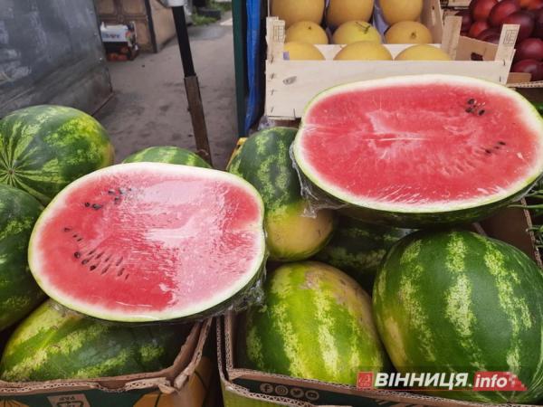 Цього року на місцевих ринках буде більше вінницьких кавунів