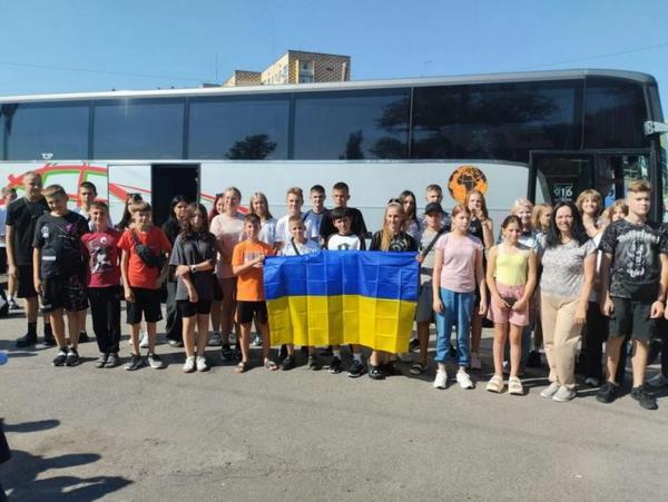 Діти полеглих та зниклих безвісти захисників з Вінниці вирушили до Німеччини