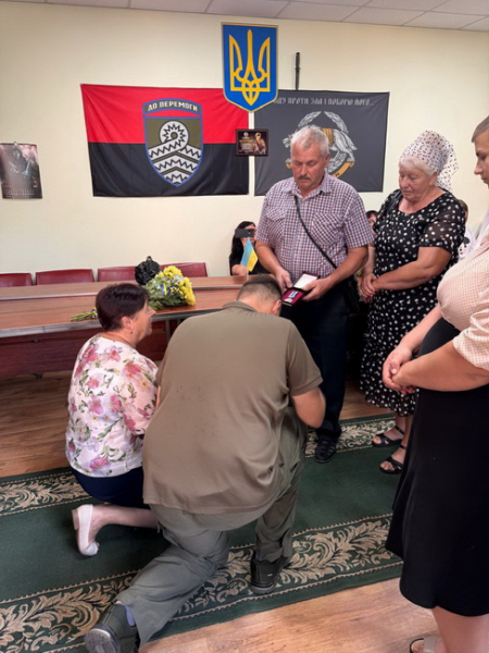 Родинам полеглих захисників з Вінниччини передали державні нагороди