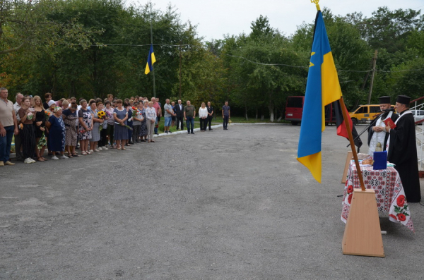 У Літинській громаді на честь загиблого воїна відкрили пам’ятну дошку