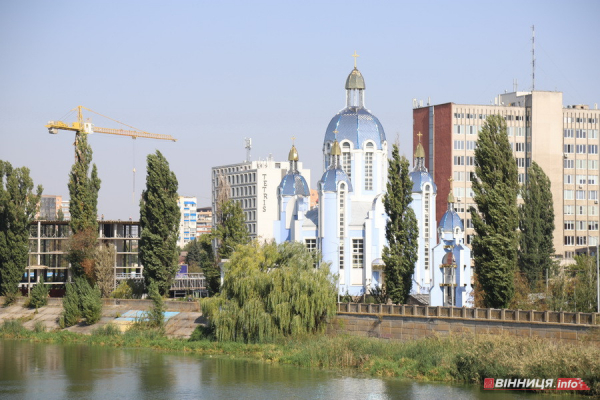 Вінниця між двома мостами – фото з берегів Південного Бугу