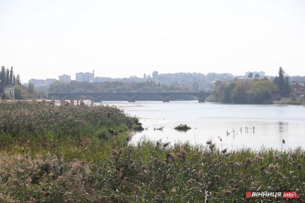 Вінниця між двома мостами – фото з берегів Південного Бугу