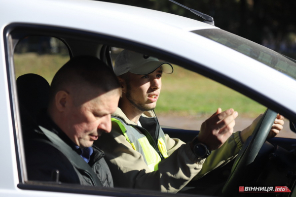 Техогляд автівки, заміна колеса та водіння: у Вінниці студенти змагалися за звання найкращих електромеханіків