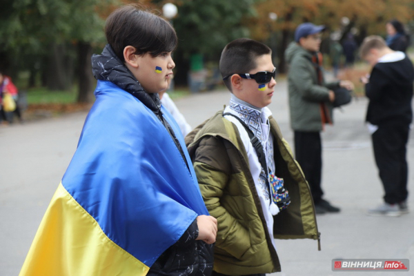 У День захисника учні та вчителі вінницького ліцею провели благодійний захід, щоб допомогти воїнам