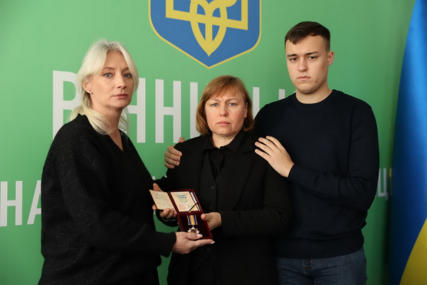 Наталя Заболотна передала родинам полеглих воїнів державні нагороди