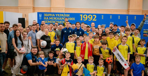 Трубін, Лунін та Забарний зустрілися з вихованцями українських футбольних шкіл у Торонто