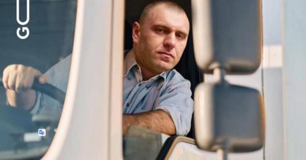 Монобанк запустив дизайн картки з мемом про Малюка - отримають ті, хто задонатив на збір