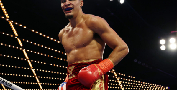 Зайас переміг Гарсію і завоював пояс WBO у першій середній вазі