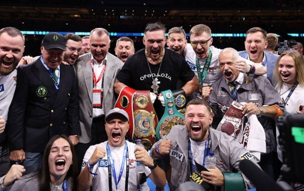 Колишній чемпіон світу провів порівняння Усика з Алі та Льюїсом