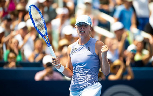 Відома друга учасниця: Підсумковий турнір WTA 2025 відкритий для Свьонтек