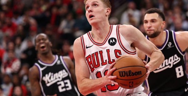 Чикаго Буллз вперше з епохи Майкла Джордана стартували з п’яти перемог поспіль у сезоні НБА