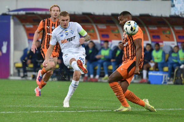 11-й тур чемпіонату України мовою чисел та фактів: Буяльський у складі «Динамо» провів 250-й матч в УПЛ 11-й тур чемпіонату України мовою чисел та фактів: Буяльський у складі «Динамо» провів 250-й матч в УПЛ