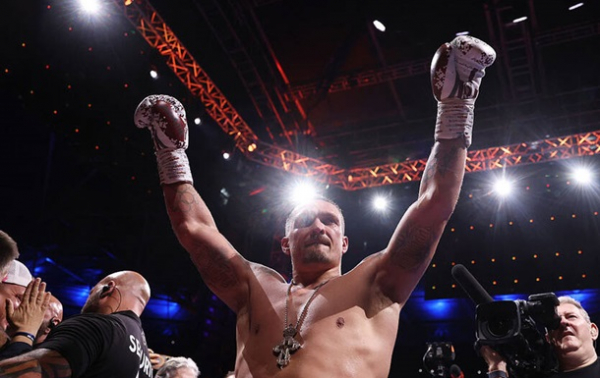 Усик розповів про свій шлях від крузервейта до хевівейта