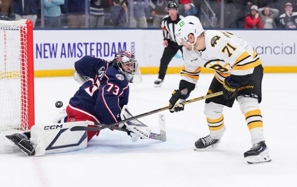 НХЛ: поразка Далласа і впевнений успіх Бостона