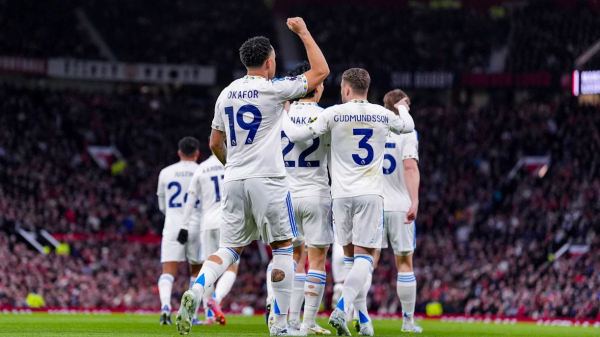 «Лідс» вперше за 45 років переміг «Манчестер Юнайтед» на «Олд Траффорд» в рамках АПЛ